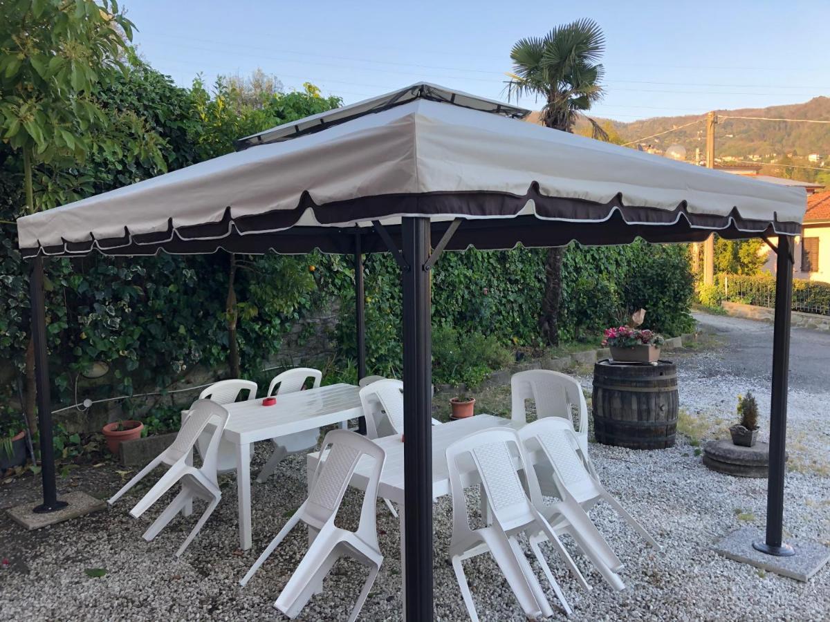 Albergo Ristorante La Greppia Montedivalli Chiesa Exterior foto